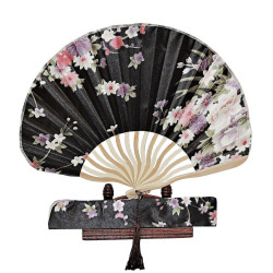  Fan - Bold shell-shaped...